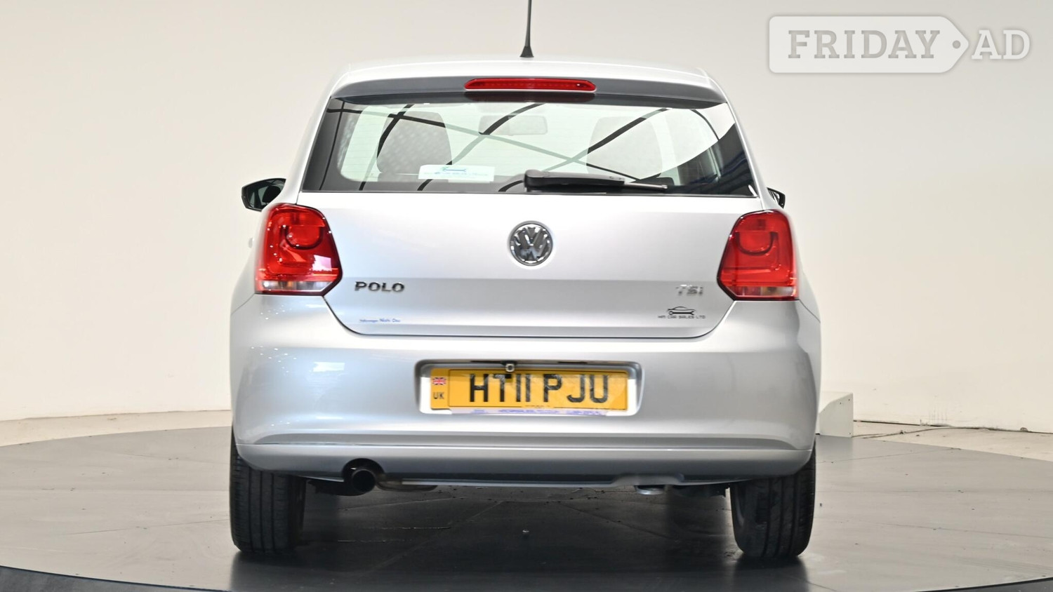 Volkswagen Polo 2011 - Cars