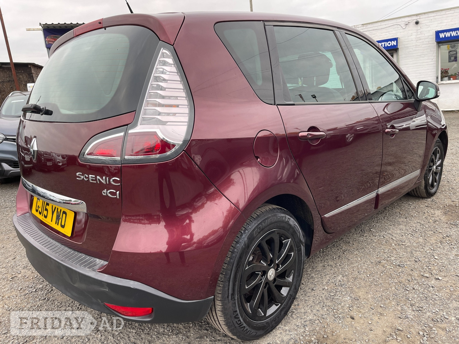 Renault Scenic 2015 - Cars