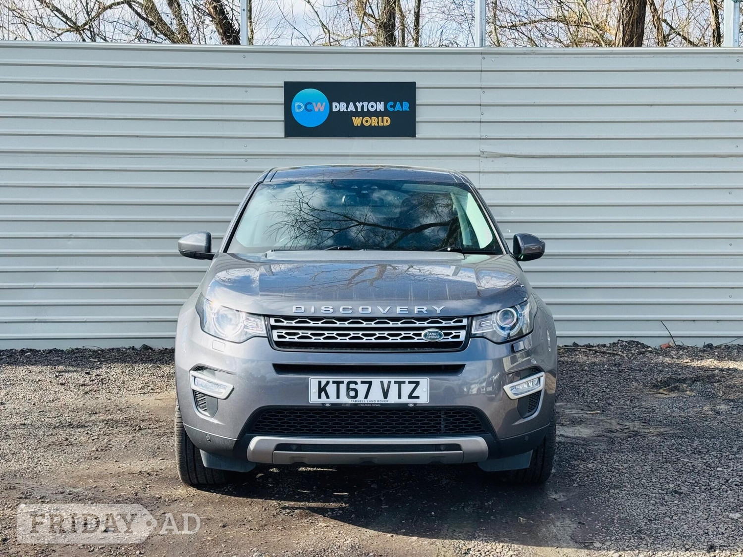 [ berth ]Land Rover Discovery Sport