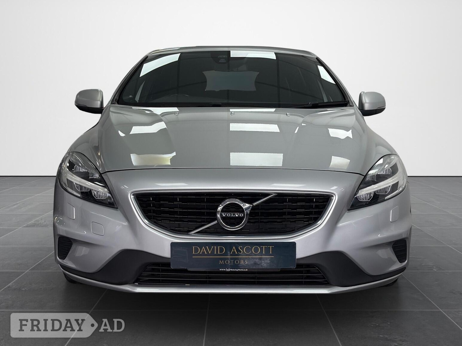 Volvo V40 Ealing