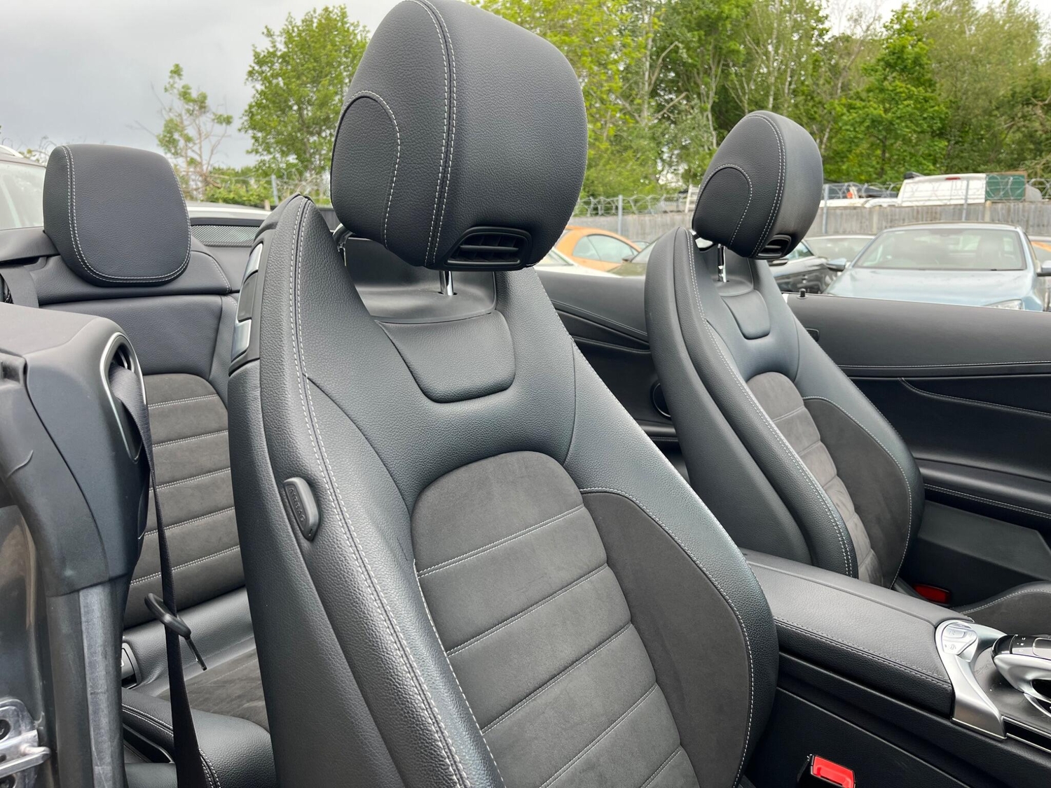 [ berth ]Mercedes-Benz C Class