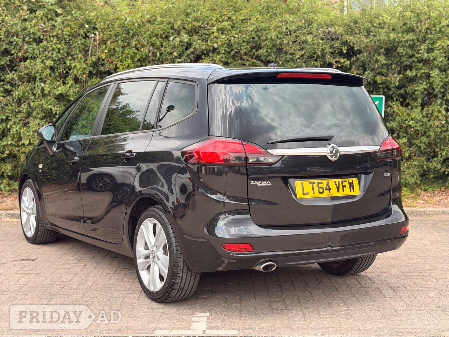 Vauxhall Zafira Tourer 2014 - Cars in Swindon