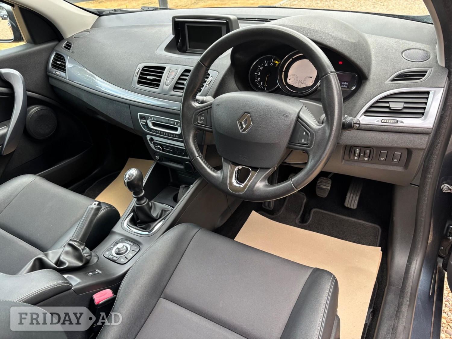 Renault Megane Staines