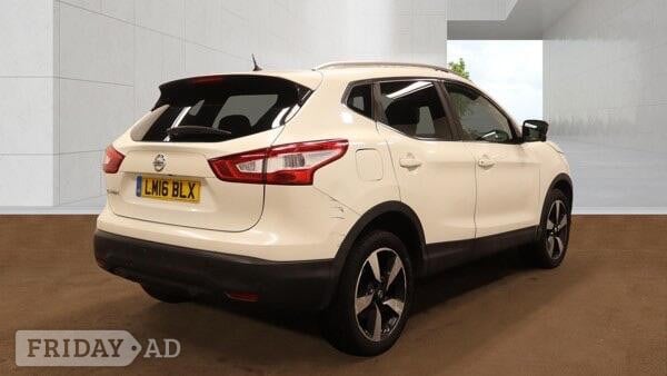 Nissan Qashqai 2016 - Cars in Uxbridge
