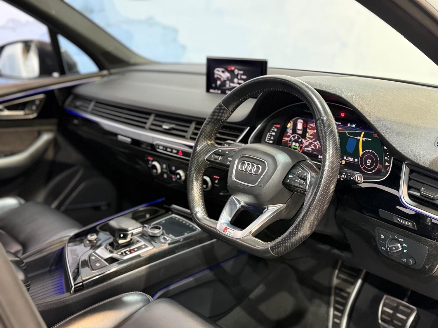 [ berth ]Audi Q7