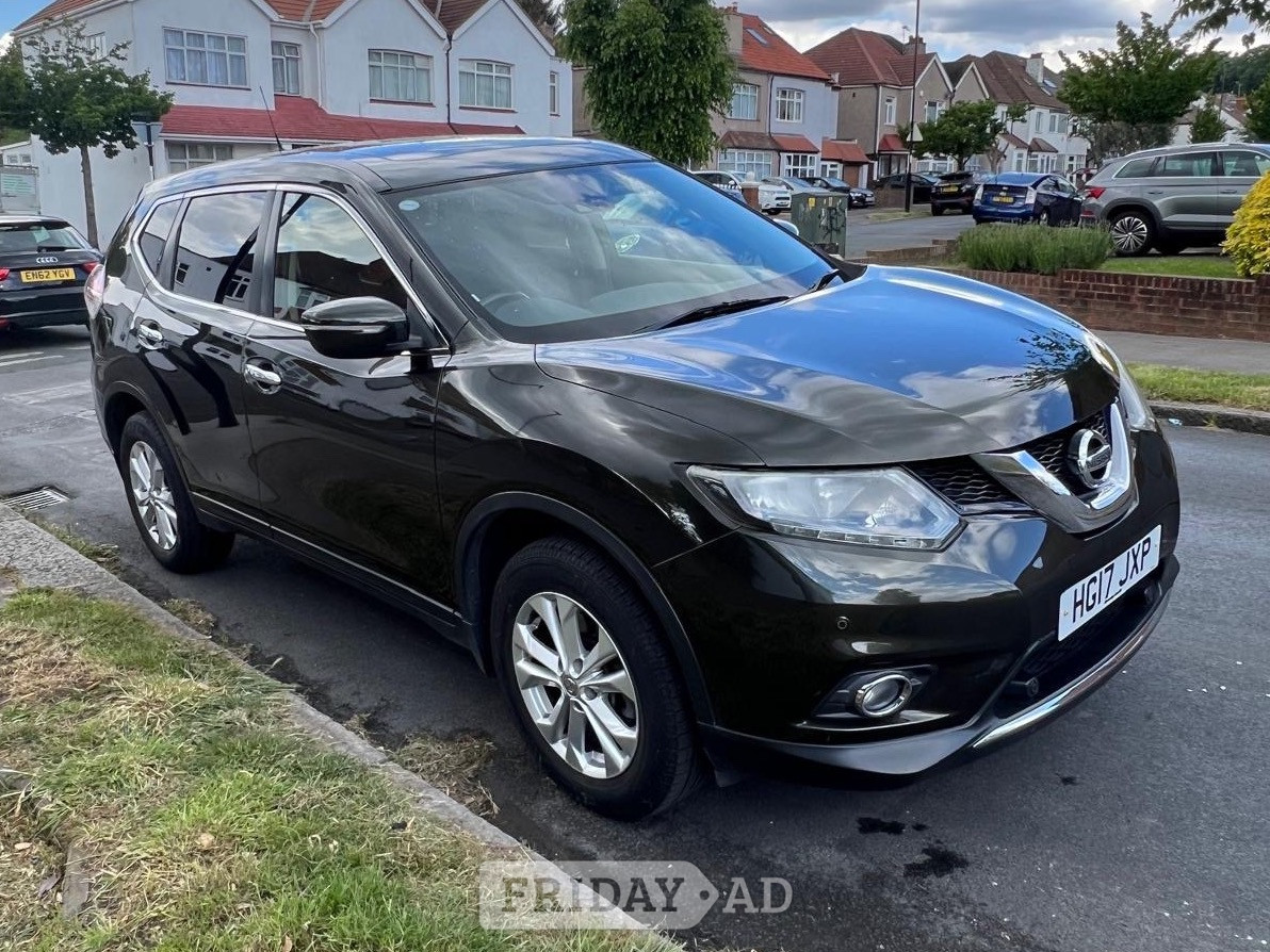 Nissan X-Trail 2017 in Slough