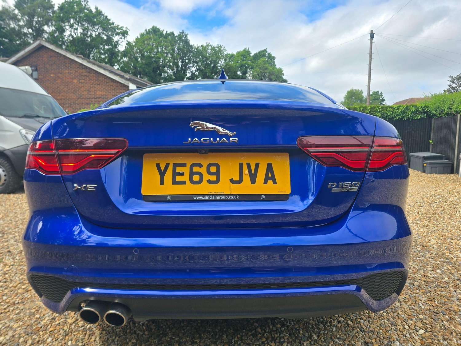 Jaguar XE 2019 - Cars