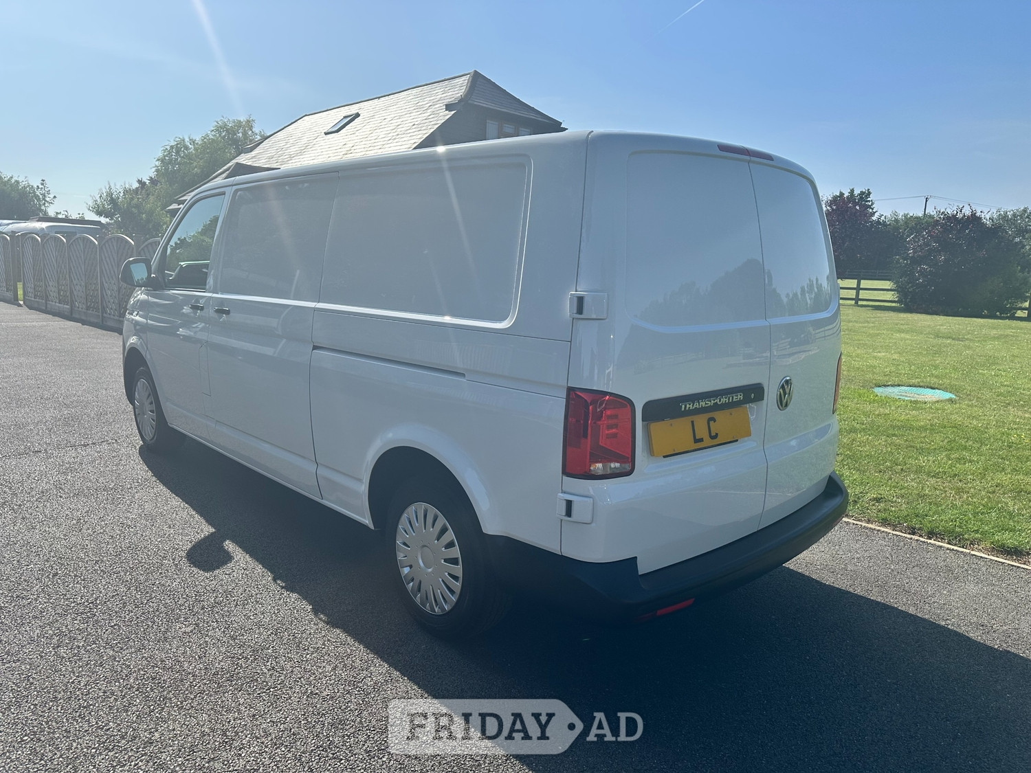 Volkswagen Transporter 2022 - Vans & Commercial Vehicles