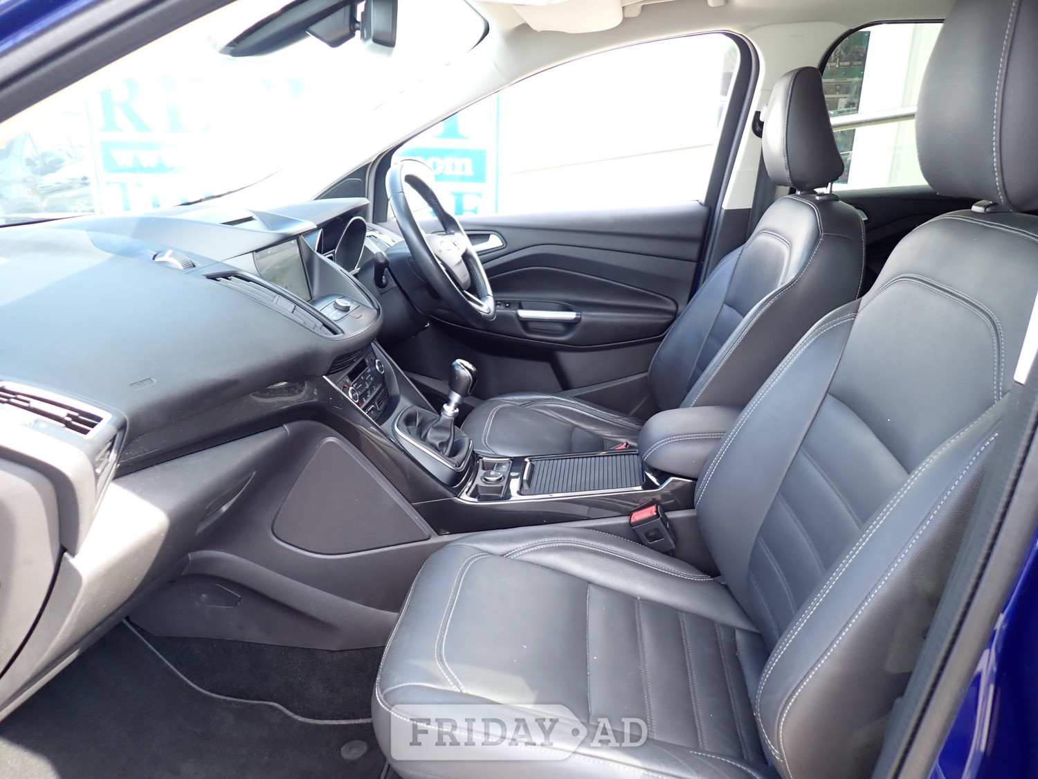 [ berth ]Ford Kuga