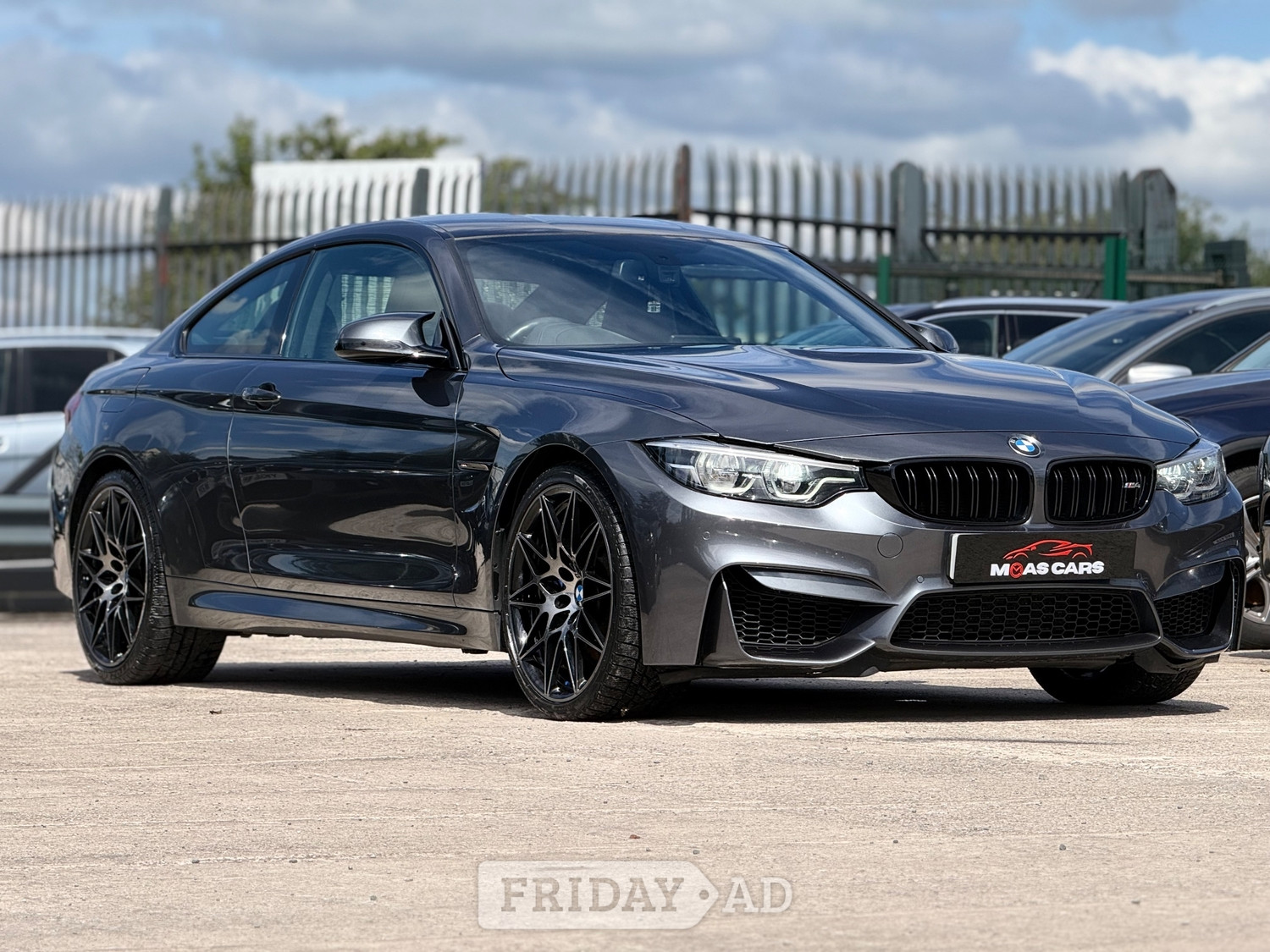 BMW M4 2019 - Cars
