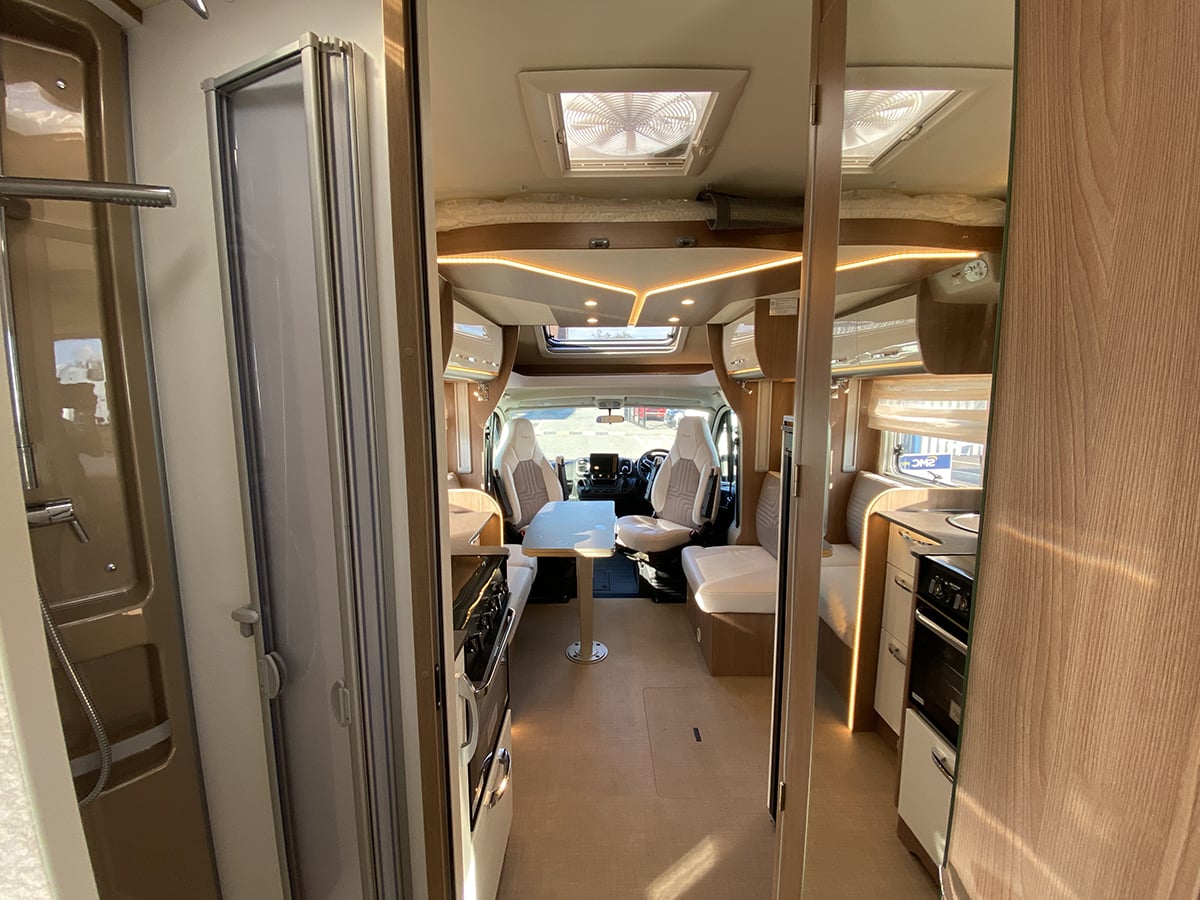 [5 berth ]Burstner Lyseo Sovereign T727 G