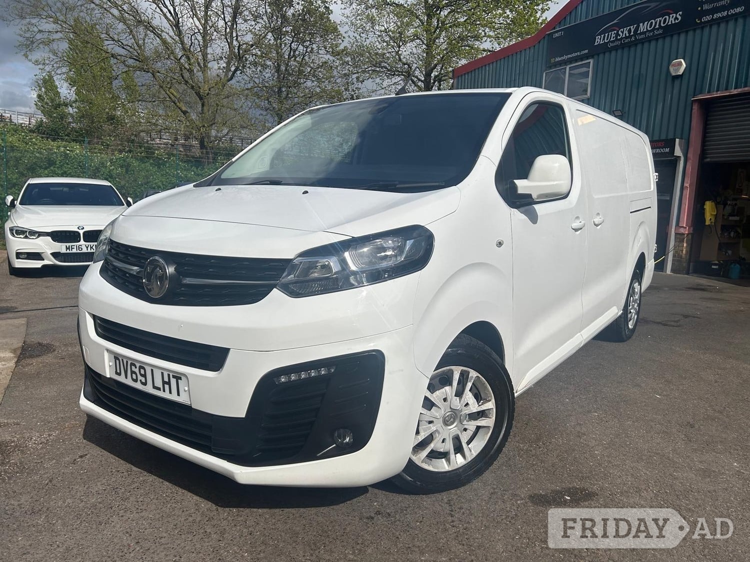 Vauxhall Vivaro 2020 in Barnet