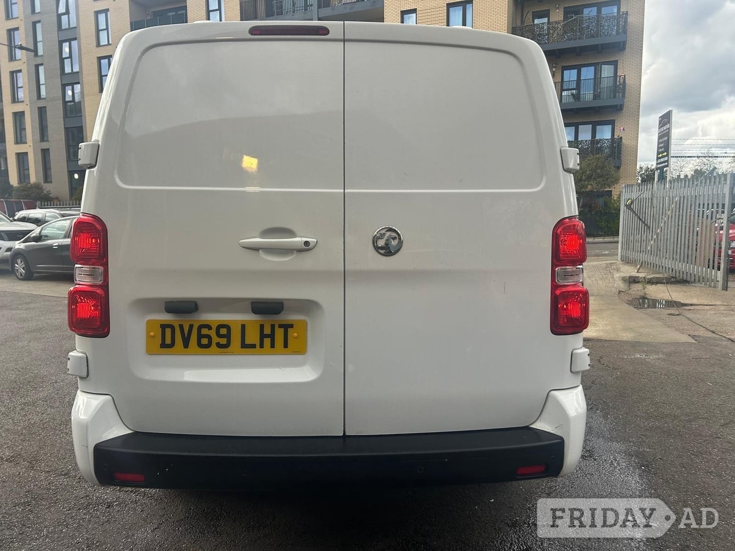 Vauxhall Vivaro 2020 - Vans & Commercial Vehicles in Barnet