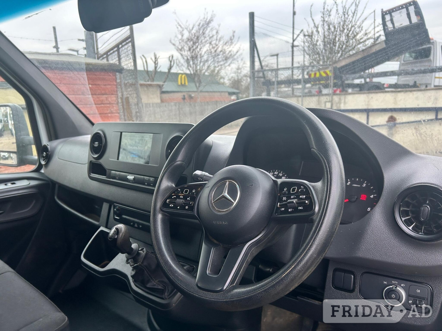 [ berth ]Mercedes-Benz Sprinter