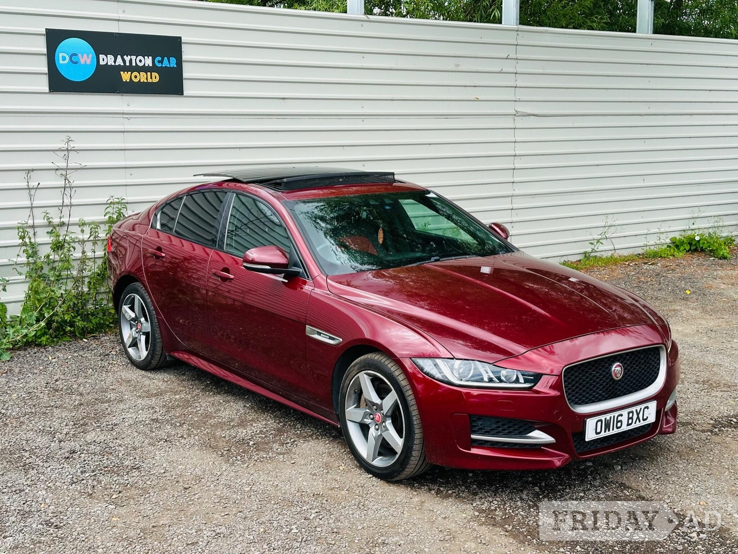 Jaguar XE 2016 - Cars in Hillingdon
