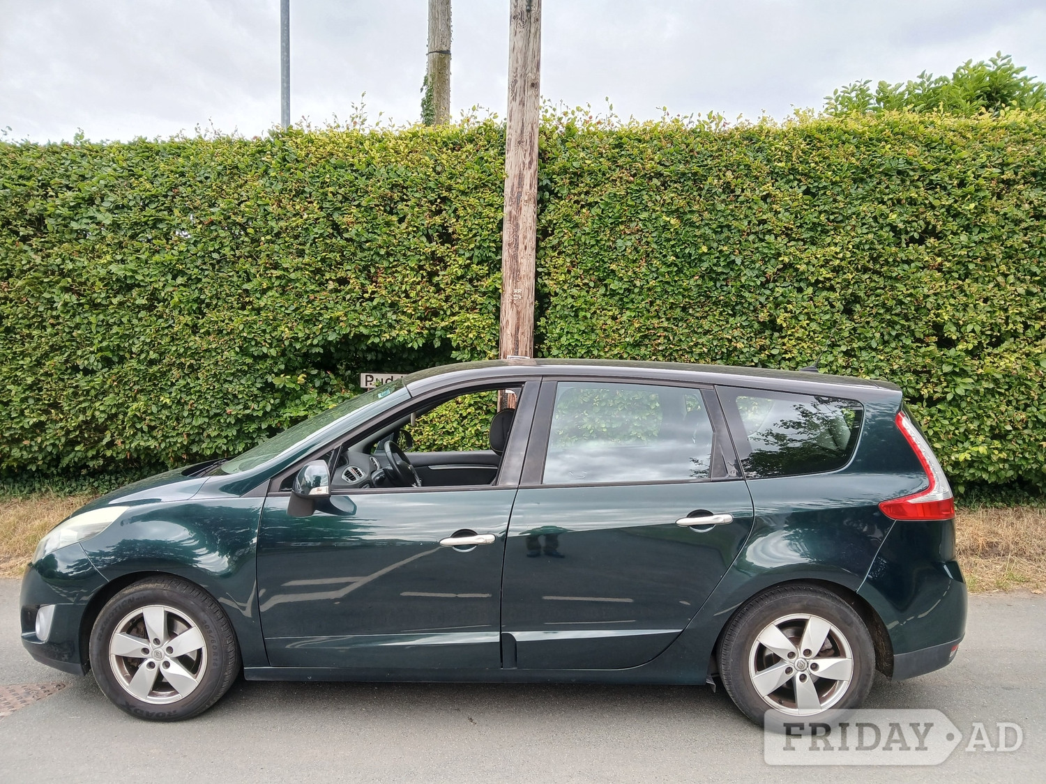 Renault Grand Scenic 2010 in Stafford