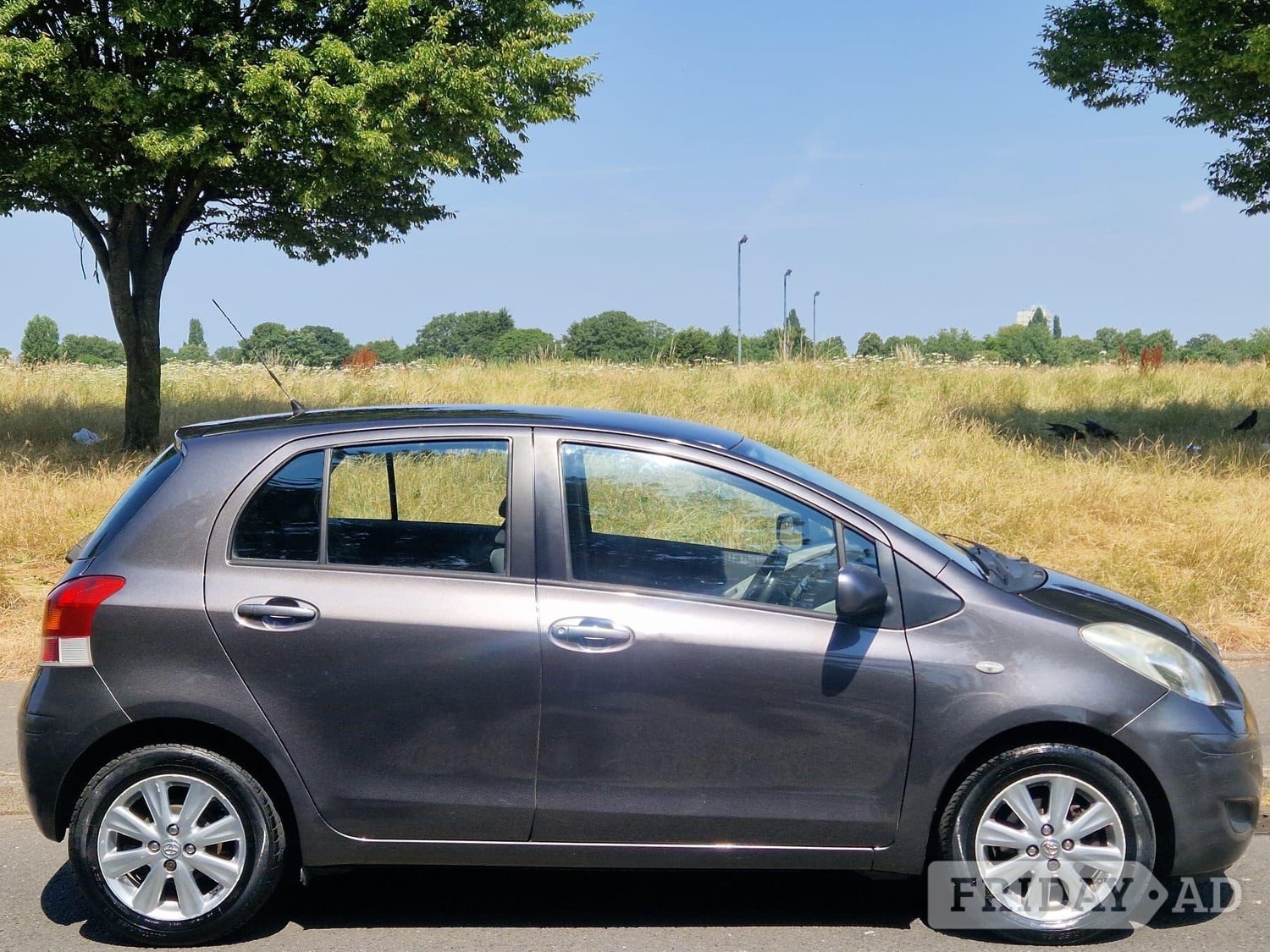 Toyota Yaris 2009 - Cars
