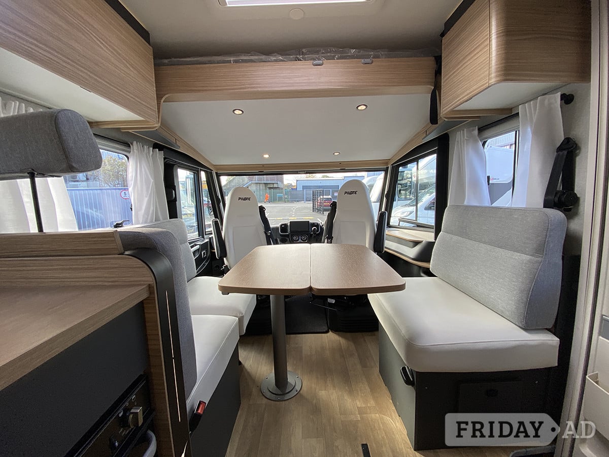 Pilote Galaxy G740 FC Evidence  2026 for sale - Motorhomes & Caravans