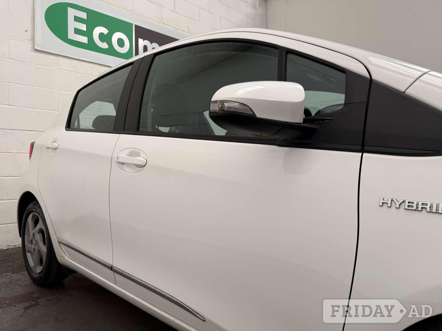 Toyota Yaris 2015 - Cars in Uxbridge