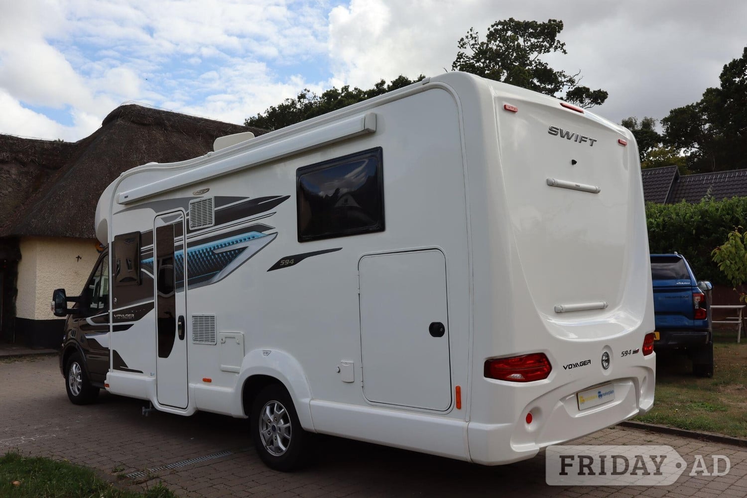 [4 berth ]Swift Voyager 594