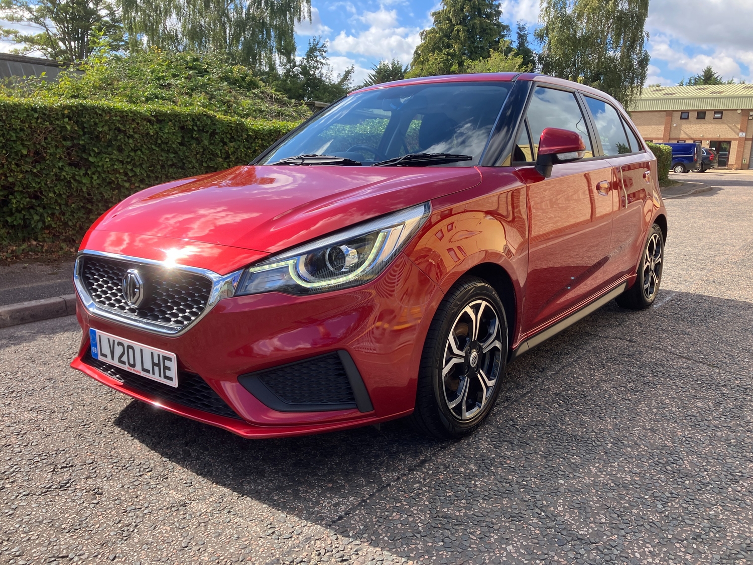 [ berth ]MG MG3
