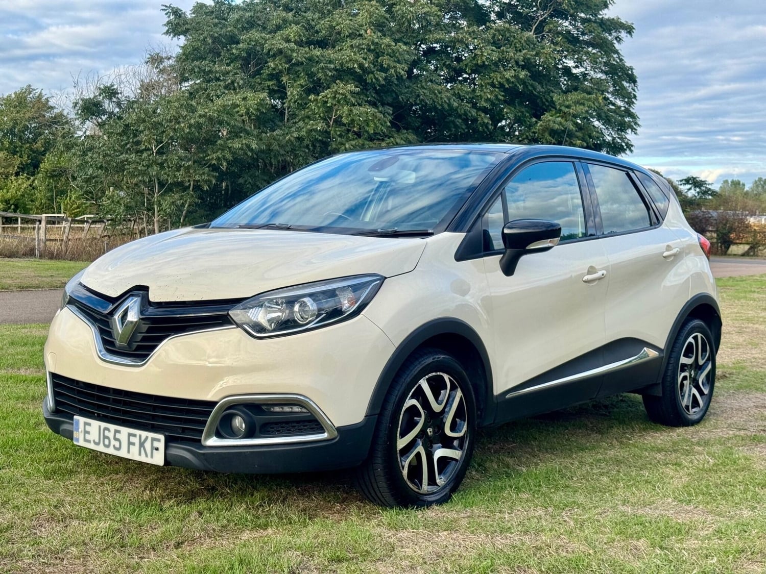 Renault Captur Bedford