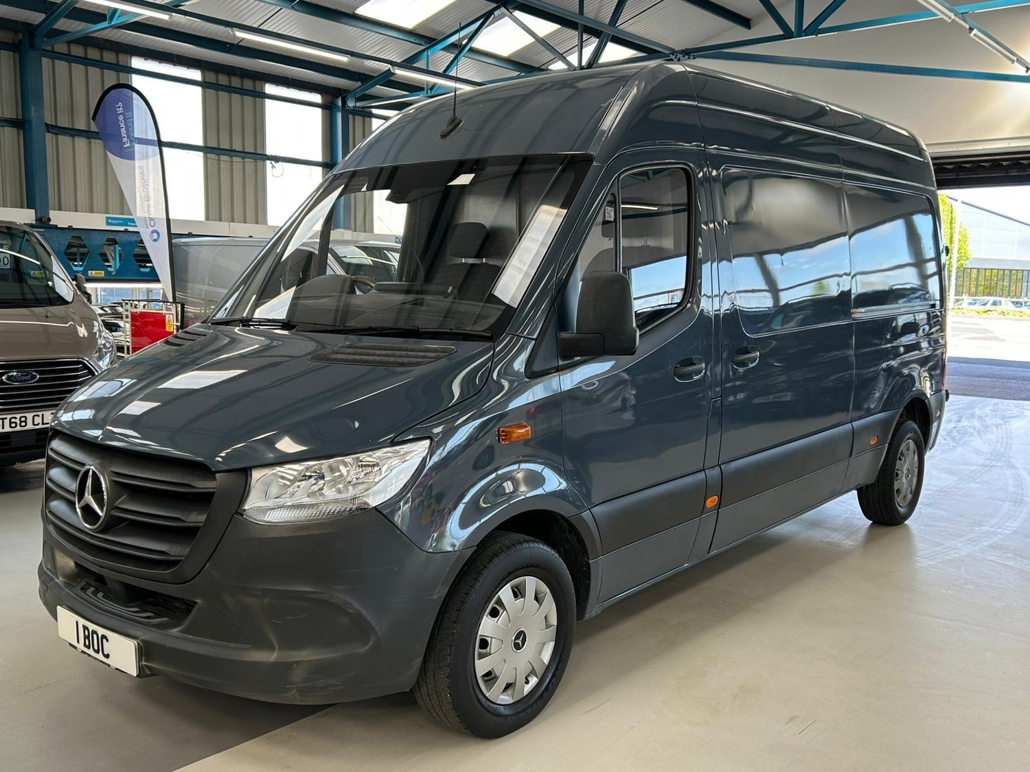 [ berth ]Mercedes-Benz Sprinter
