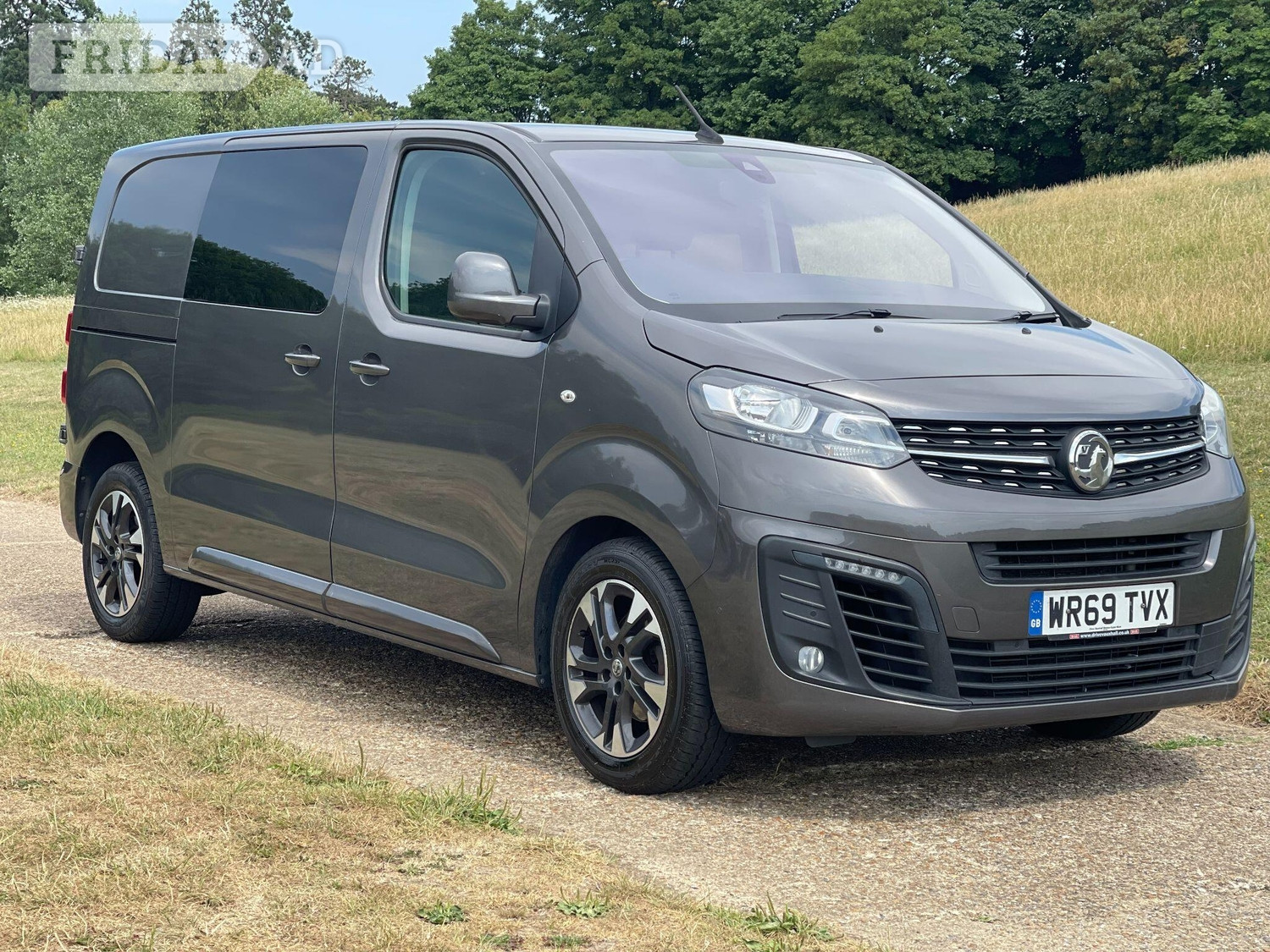 [ berth ]Vauxhall Vivaro