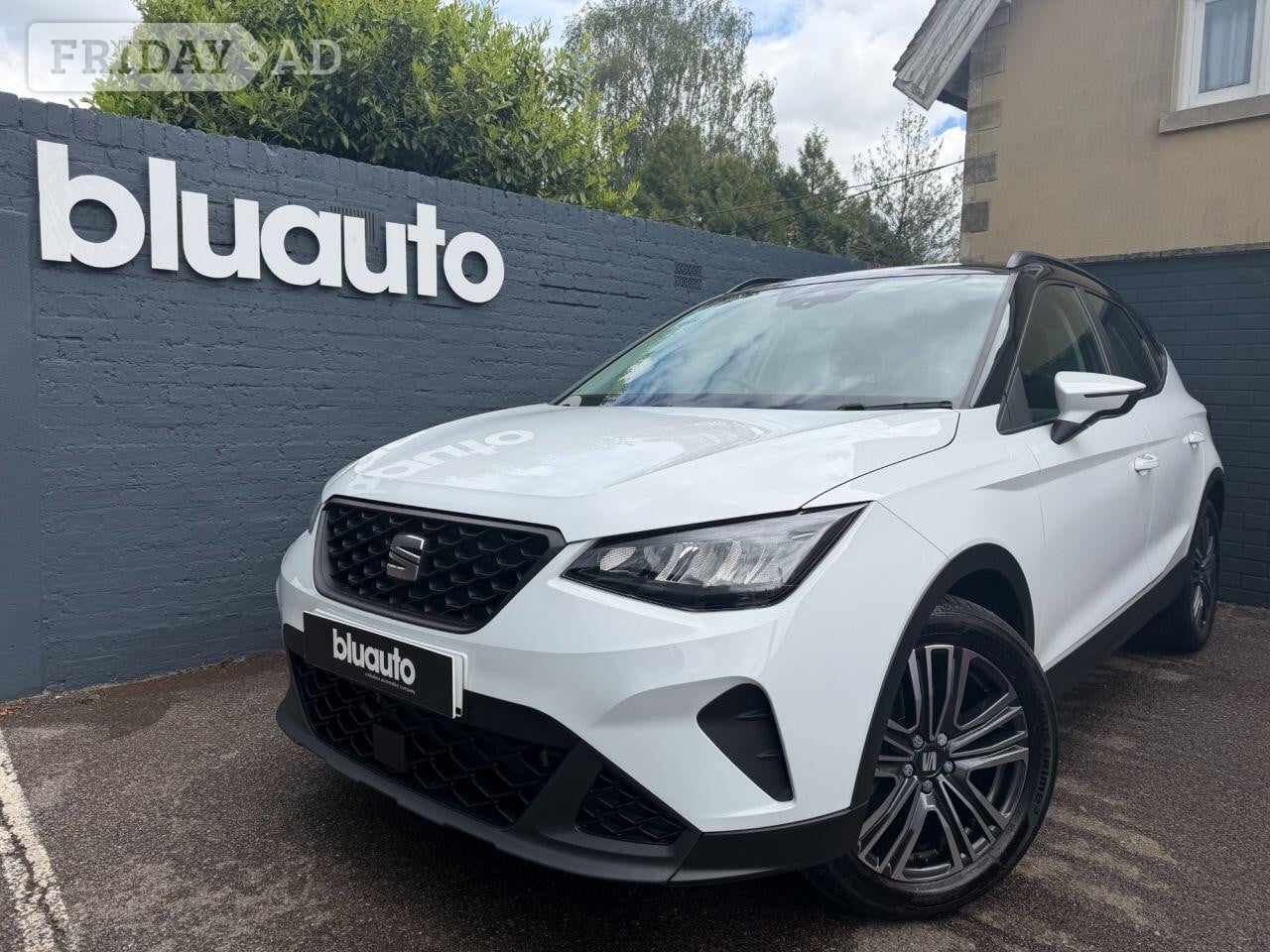 [ berth ]SEAT Arona