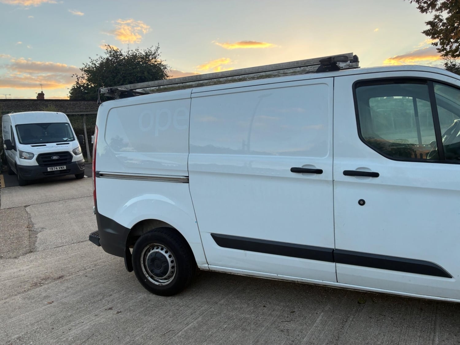 Ford Transit Custom 2016 - Vans & Commercial Vehicles in Reading