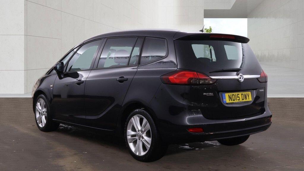 [ berth ]Vauxhall Zafira Tourer