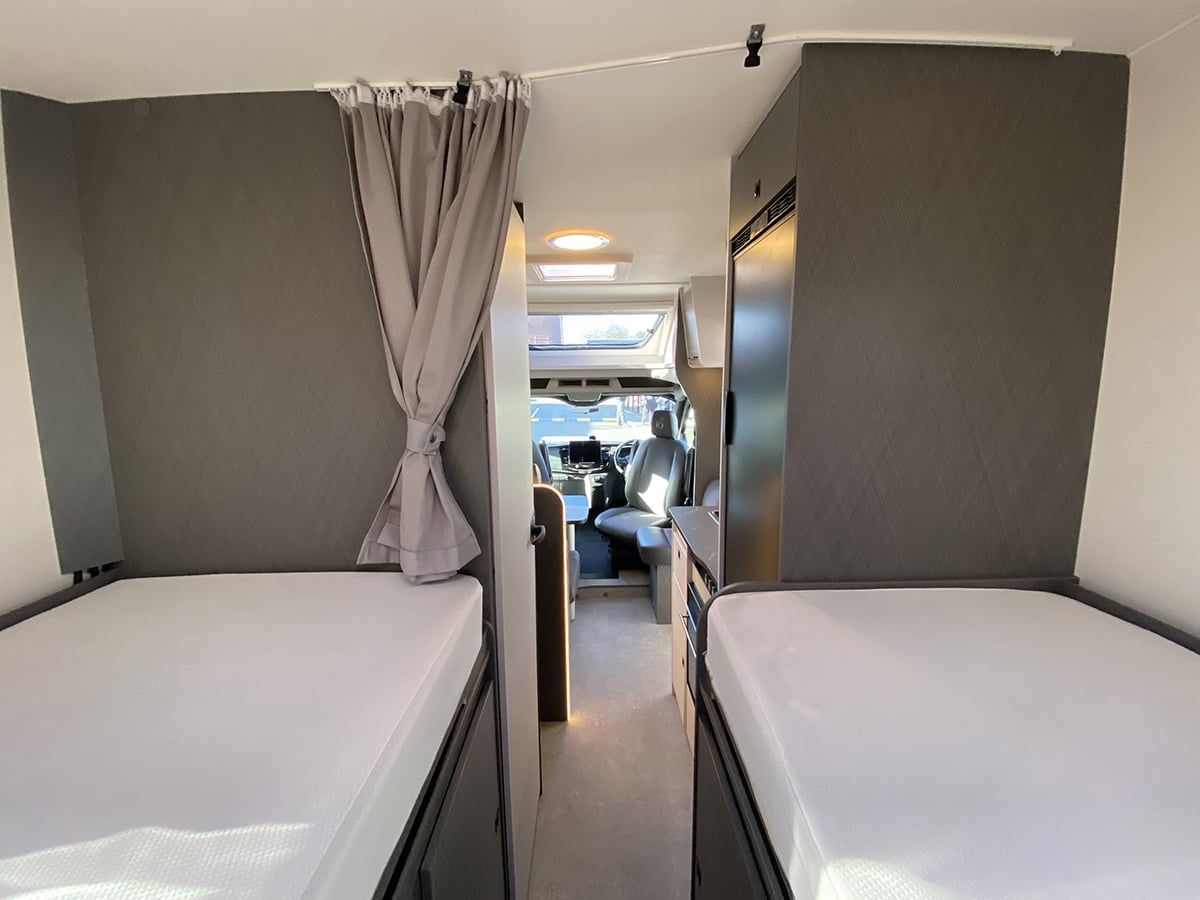 [2 berth ]Etrusco V-Model 6.8 SF