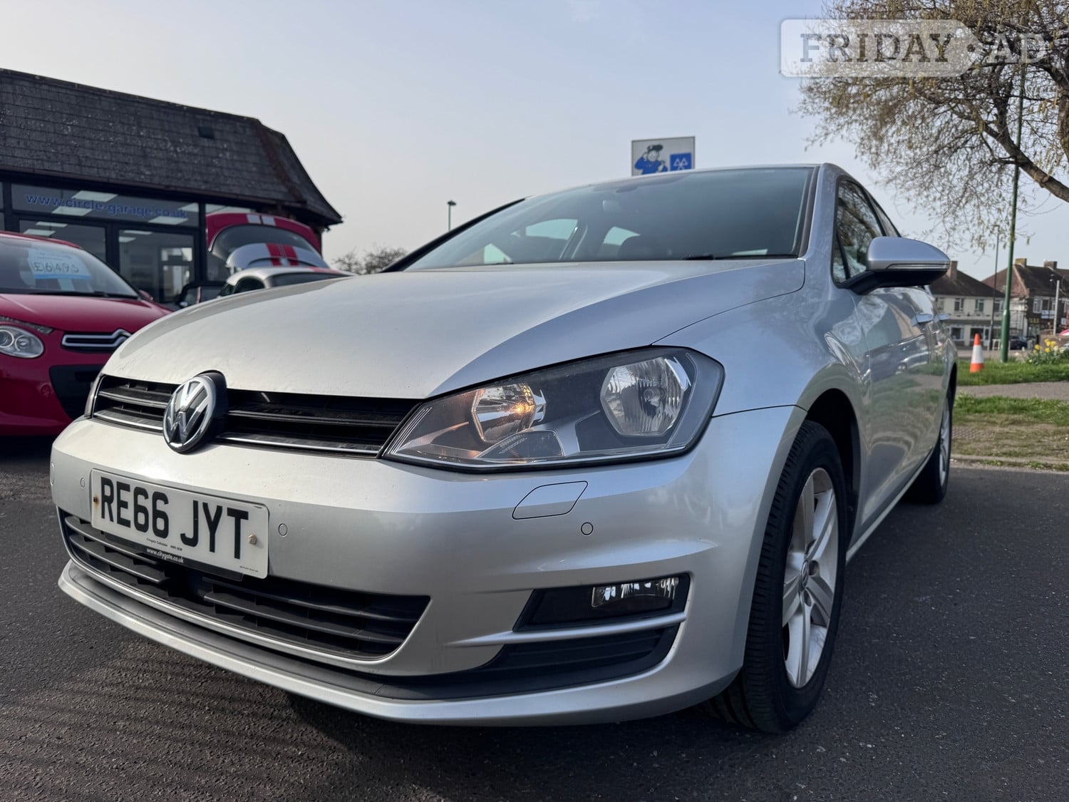 Volkswagen Golf 2016 in Lancing