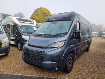 Adria Twin Supreme 640 SGX 2026 for sale