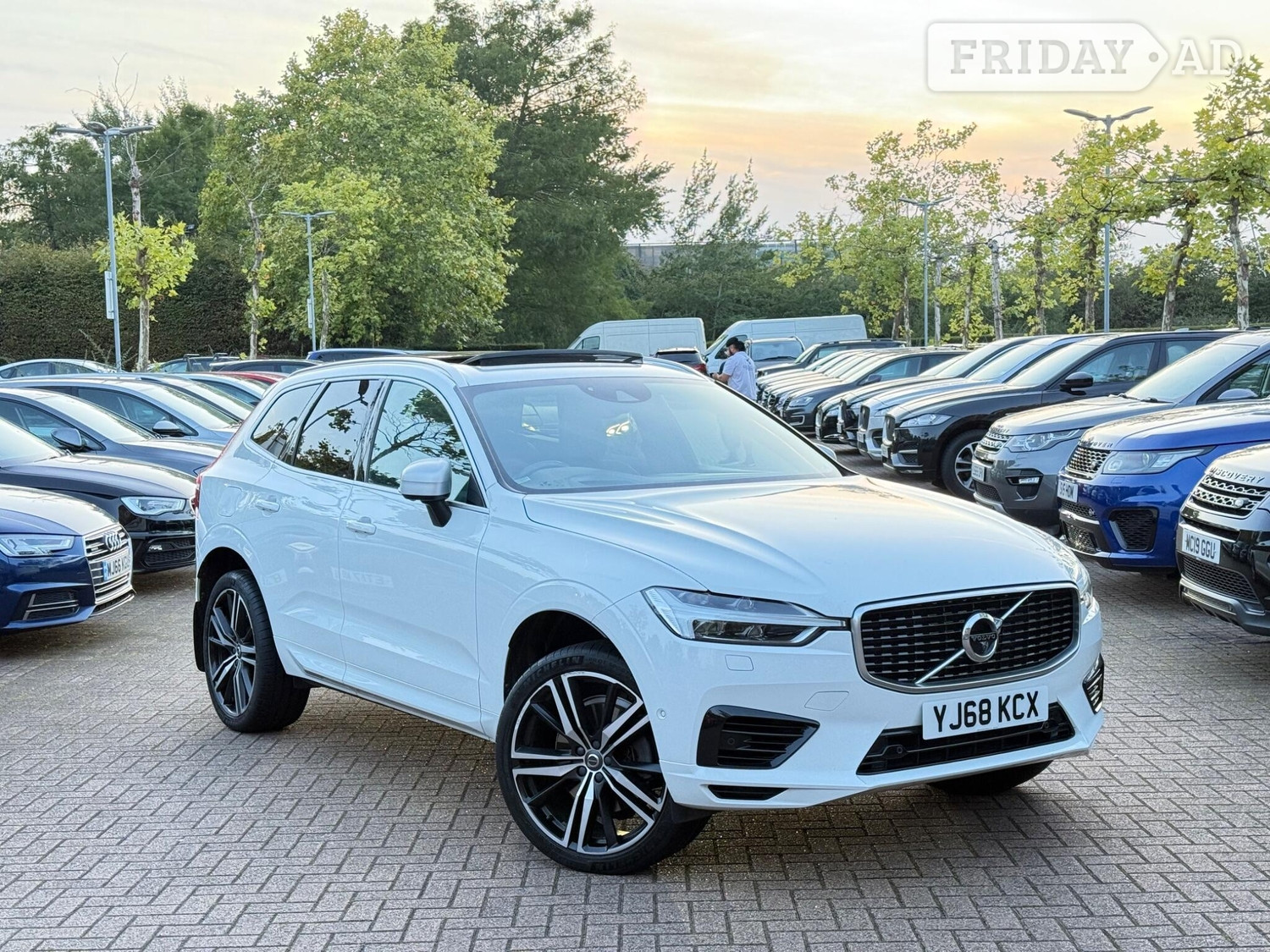 Volvo XC60 2018 in Uxbridge