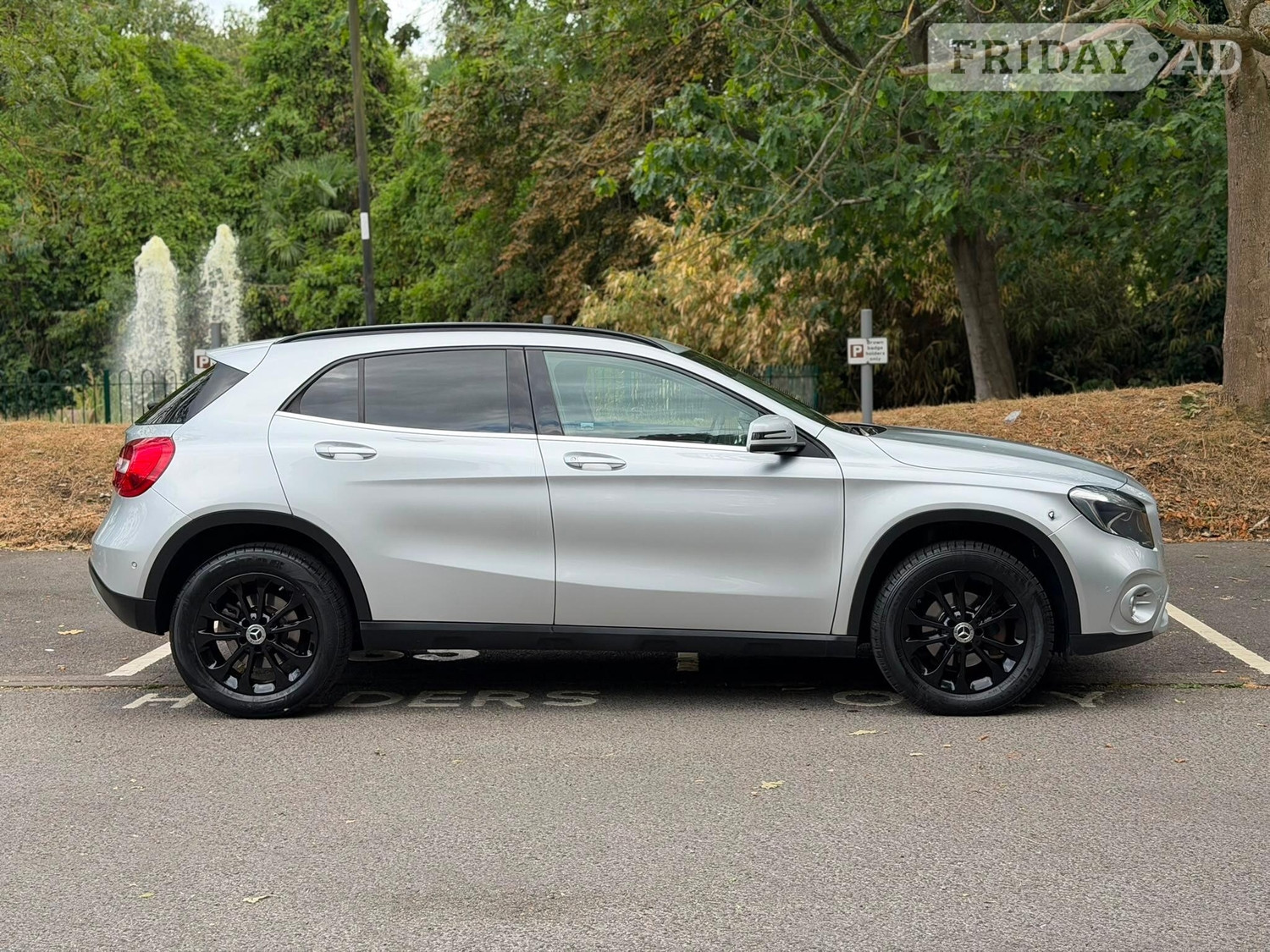 [ berth ]Mercedes-Benz GLA