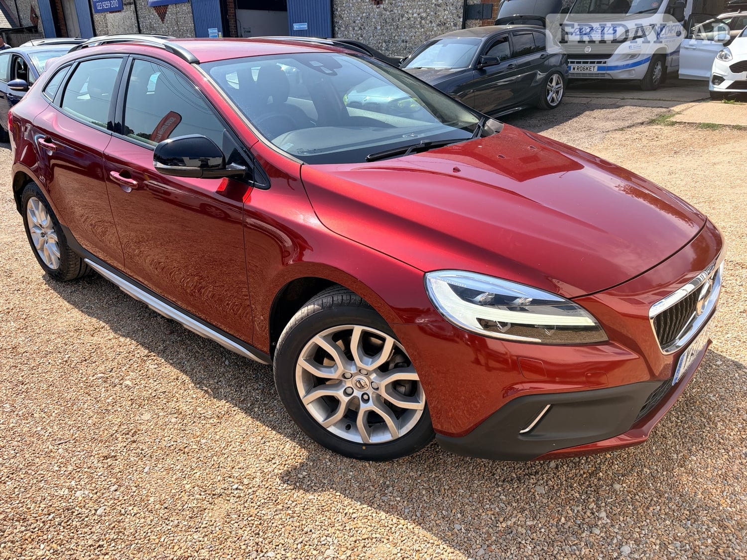 [ berth ]Volvo V40 Cross Country