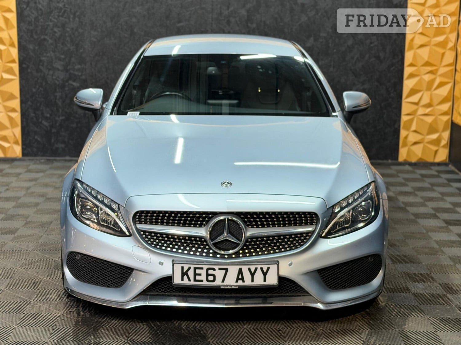 [ berth ]Mercedes-Benz C Class