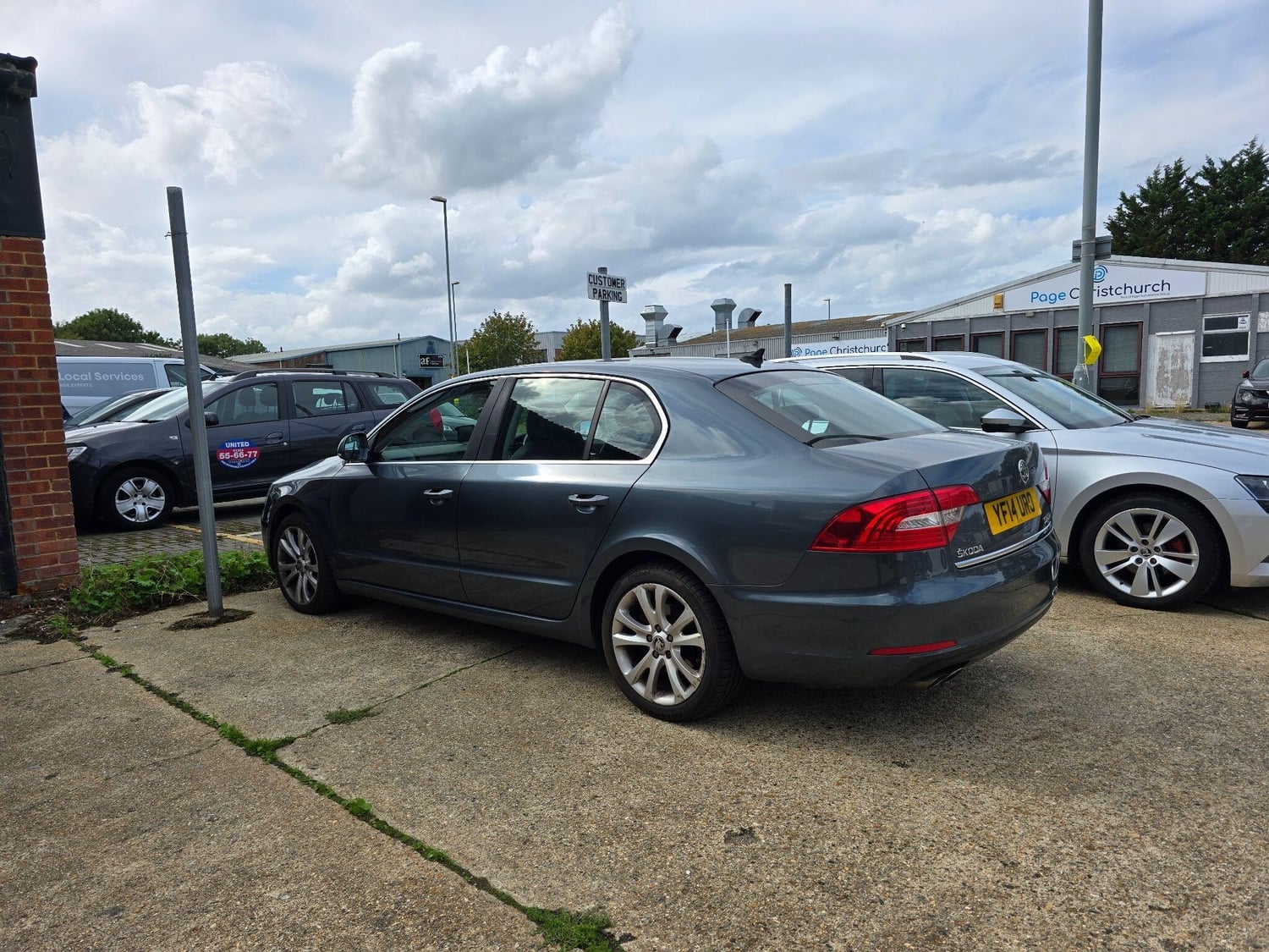 Skoda Superb 2014 - Cars in Christchurch