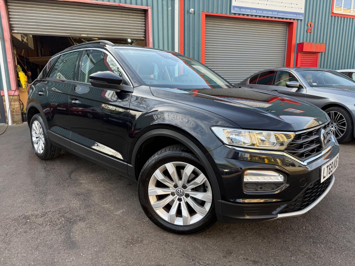 [ berth ]Volkswagen T-Roc