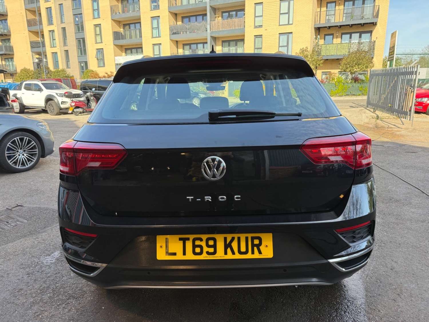 Volkswagen T-Roc 2019 - Cars in Barnet