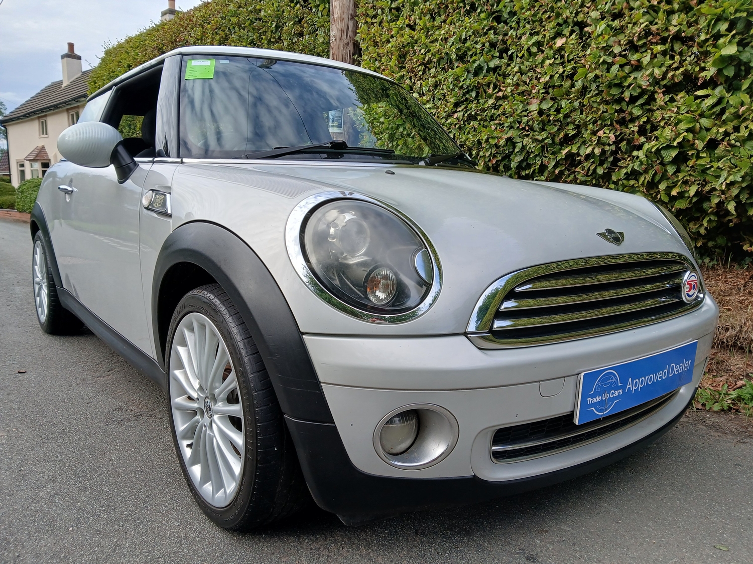 [ berth ]Mini Hatch