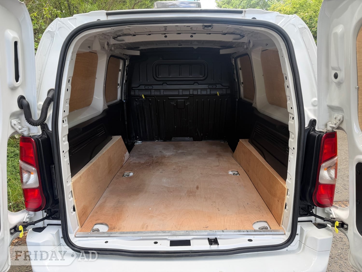 Peugeot Partner 2024 - Vans & Commercial Vehicles in Newcastle Upon Tyne