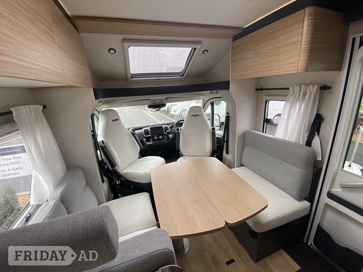 Pilote Evidence P740 FC 2026 for sale - Motorhomes & Caravans in Newark