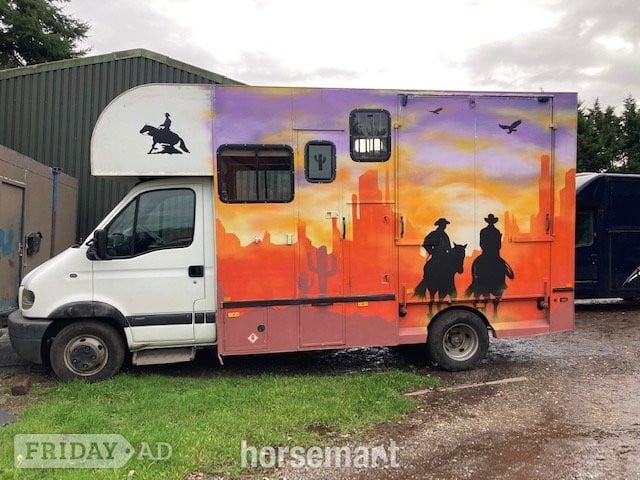 Renault Master Renault Horsebox in Llanwrtyd Wells