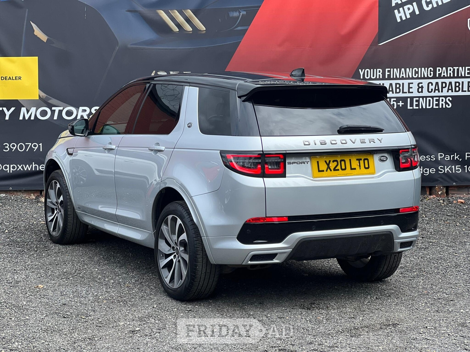 [ berth ]Land Rover Discovery Sport