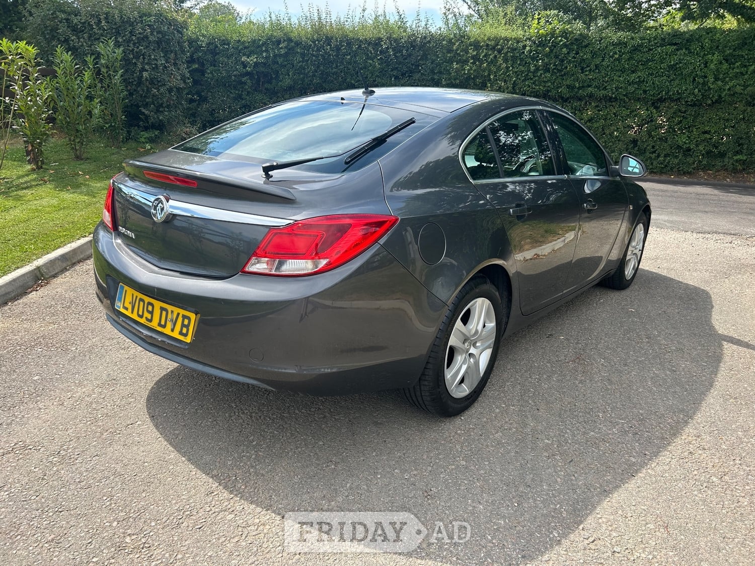 Vauxhall Insignia 2009 - Cars in Sevenoaks