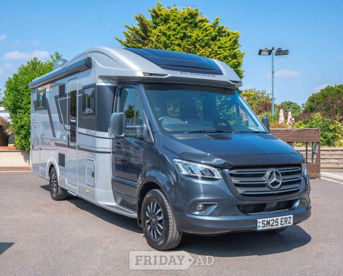 Adria Matrix Supreme MB 670 DL 170BHP Auto * Mercedes 170BHP 2025 for sale in Newark