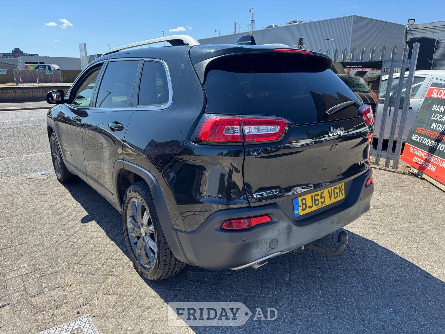 [ berth ]Jeep Cherokee