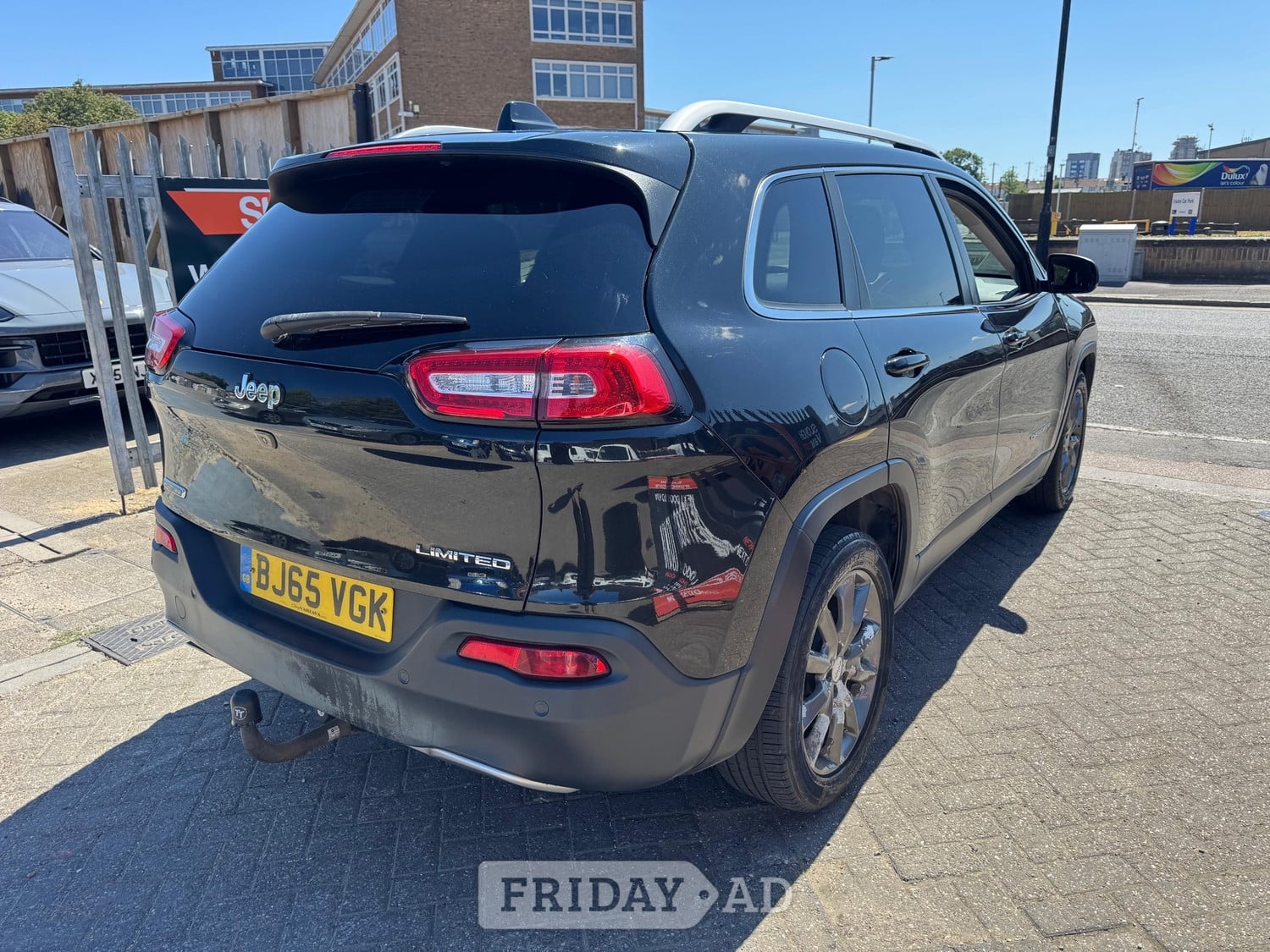 Jeep Cherokee 2015 - Cars in Slough